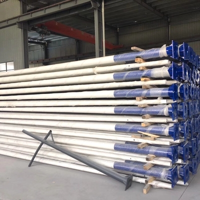 Ground Mounted Buried LED Street Light Pole 355MPA 4 - 12m Installation Height